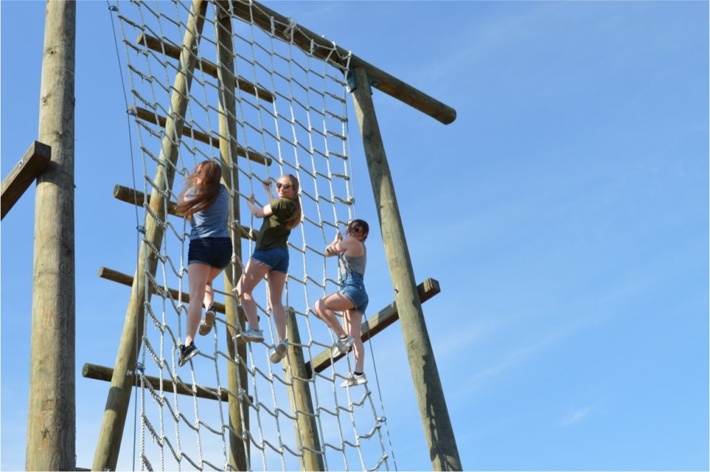 The girls on the confidence course