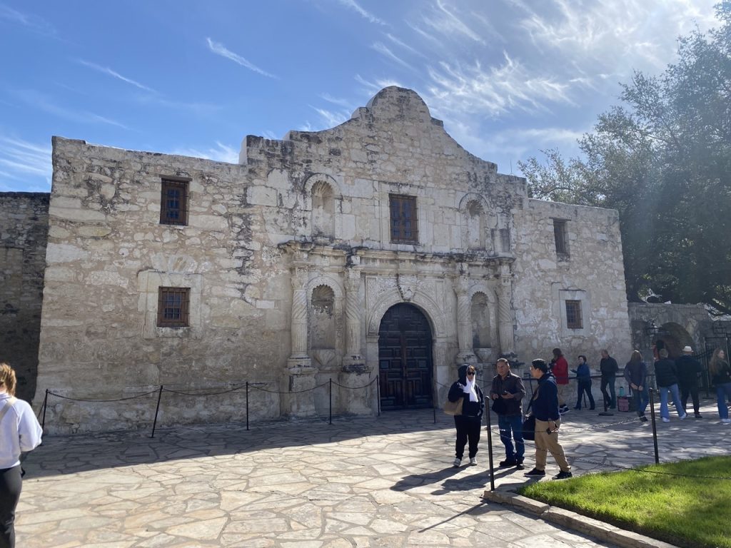 front view of the San Antonio Alamo